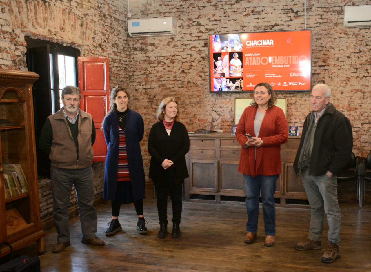 Lanzaron el Concurso de Atado y Embutido de Chacinar: tradición tandilense en un certamen especial