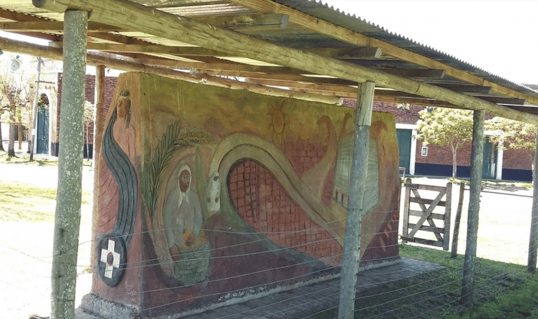 Murales que cuentan historias: un recorrido por los pueblos turísticos y su arte