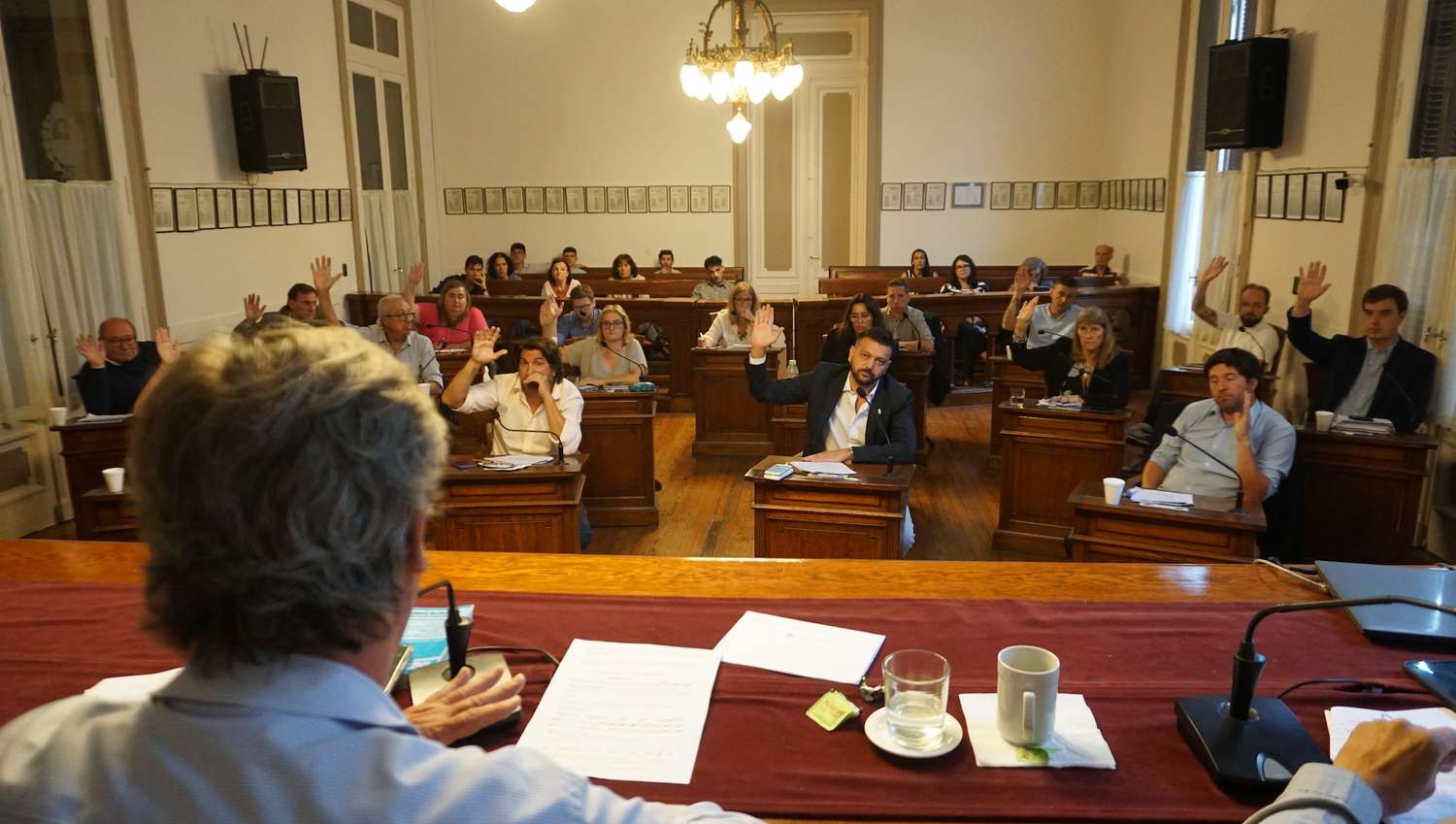 Con el Oído Agudo