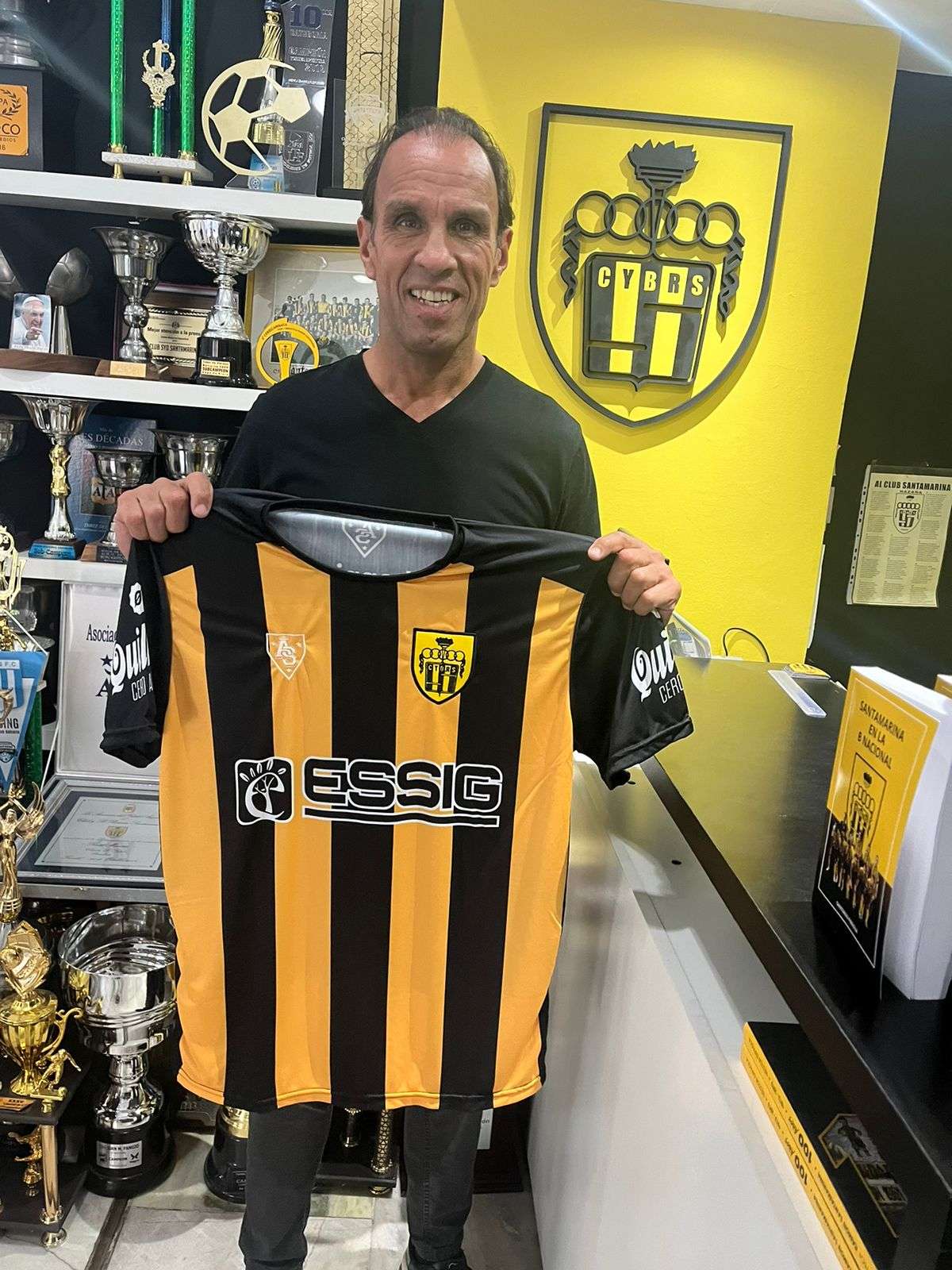 Santamarina presenta a su cuerpo técnico y plantel