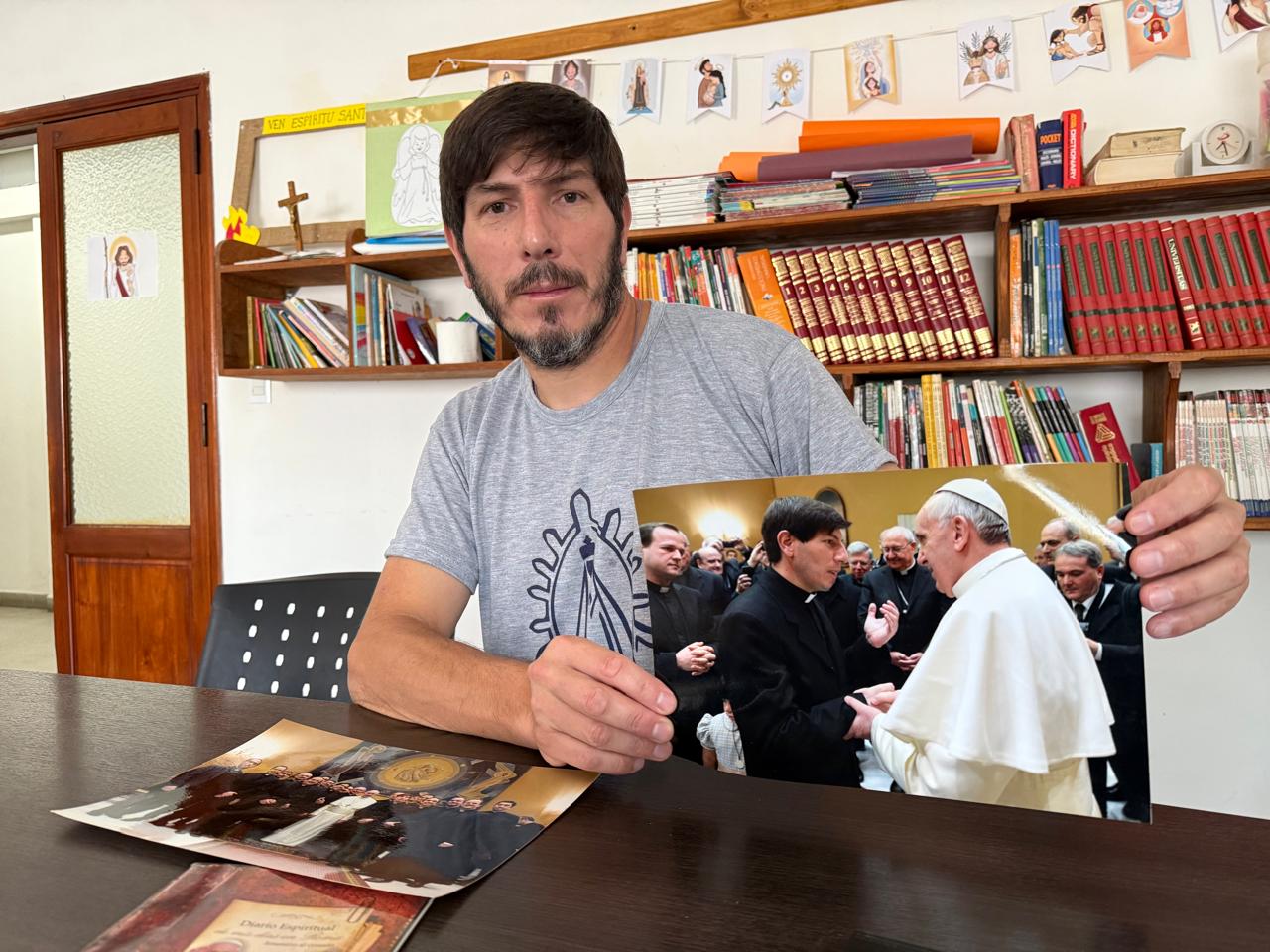 La salud del Papa y el recuerdo del Padre Andrés: “Se lo acompaña como una familia a una persona querida”