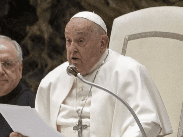 El Papa Francisco es ingresado en el hospital por bronquitis persistente