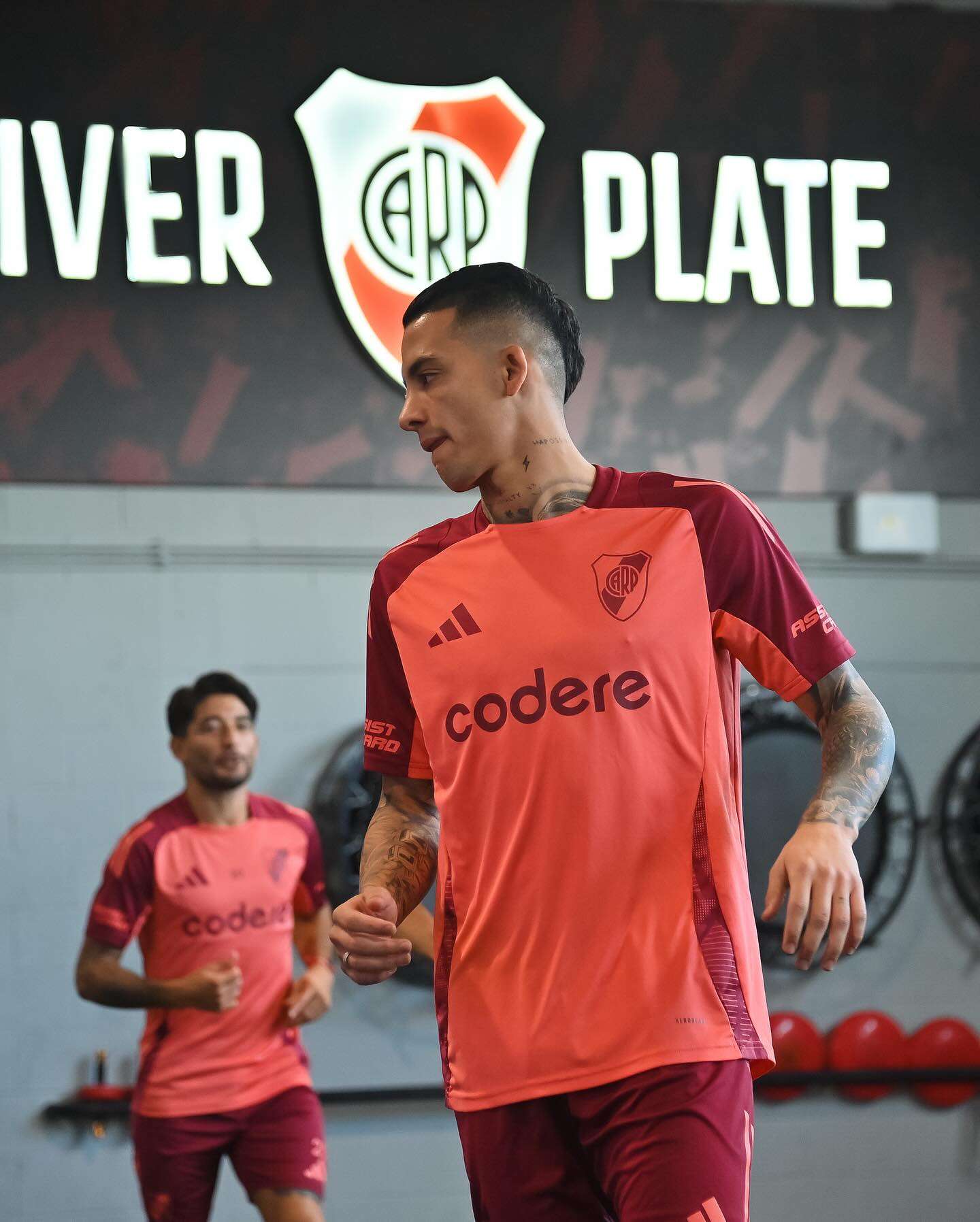 River presentó a Castaño, el último refuerzo para Gallardo