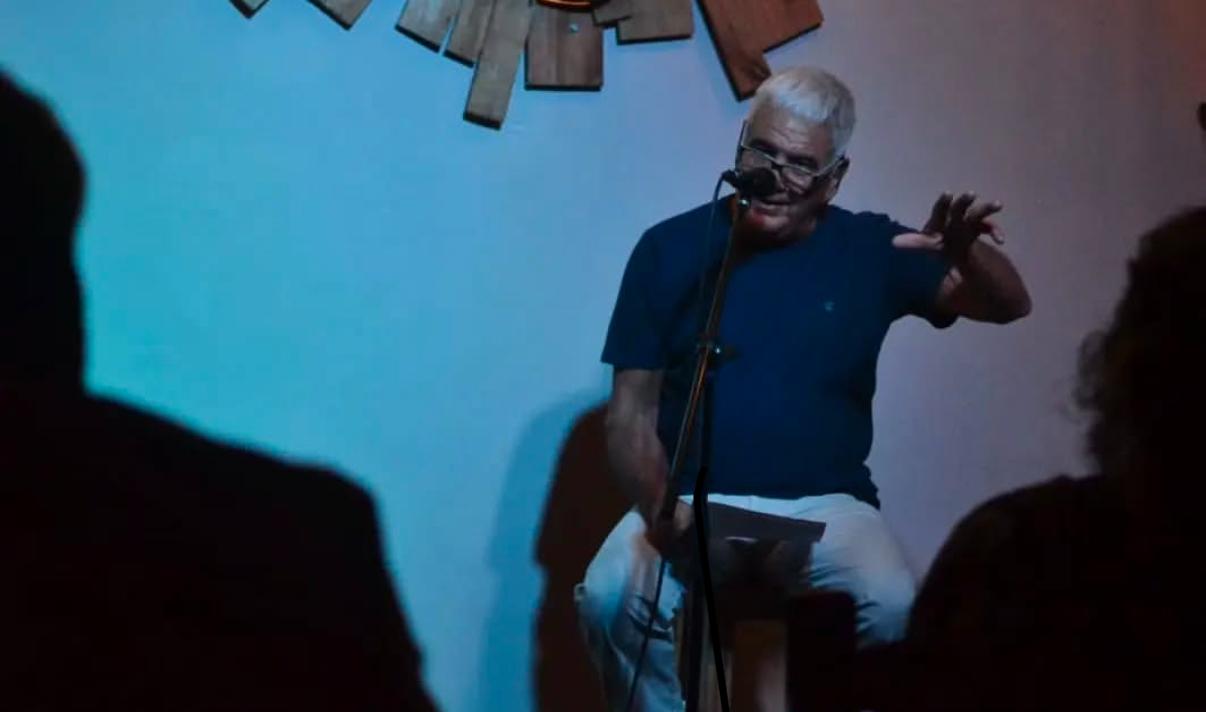 Noches de Cuentería estrena su cuarta temporada: “Juntarse a escuchar cuentos es un viaje”