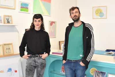 UNE VISUALES: un taller de marcos y un espacio de arte, juntos