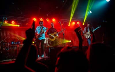 Disco Zip: 4 preguntas a Decavendish, que acaba de editar Un rayo afuera