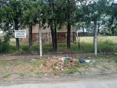 Residuos en las inmediaciones de Metalúrgica