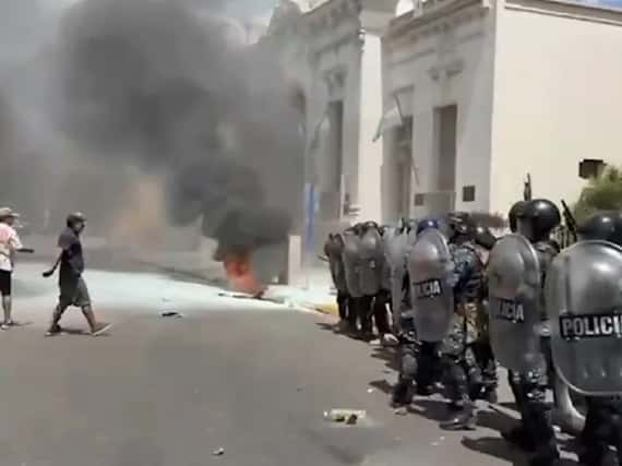 Incidentes y demorados en una protesta por el crimen de un joven