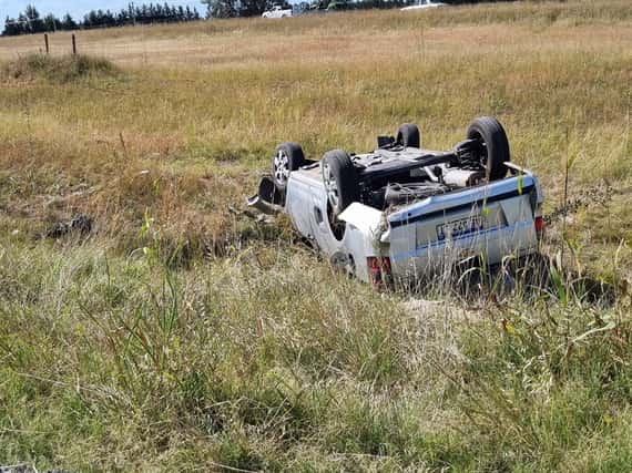 Una mujer quedó en terapia tras un vuelco en la 226 y el acceso a la Base