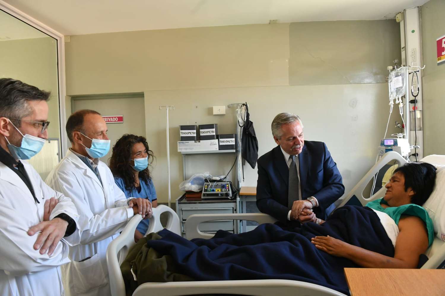 Alberto Fernández visitó a Milagro Sala en el Hospital