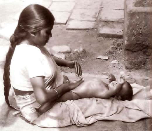 El arte milenario del masaje Shantala, un alimento para los bebés igual de indispensable que la leche