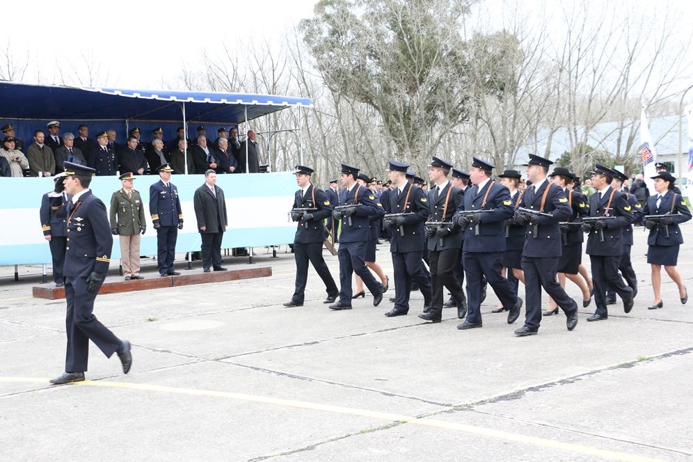 En una emotiva ceremonia, la Sexta Brigada  celebró los 105 años de la Fuerza Aérea Argentina