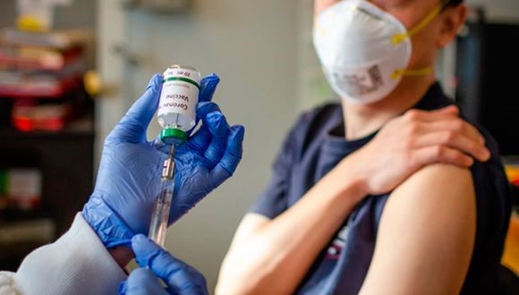 En plena vacunación, Europa busca estabilizar las tasas de contagios