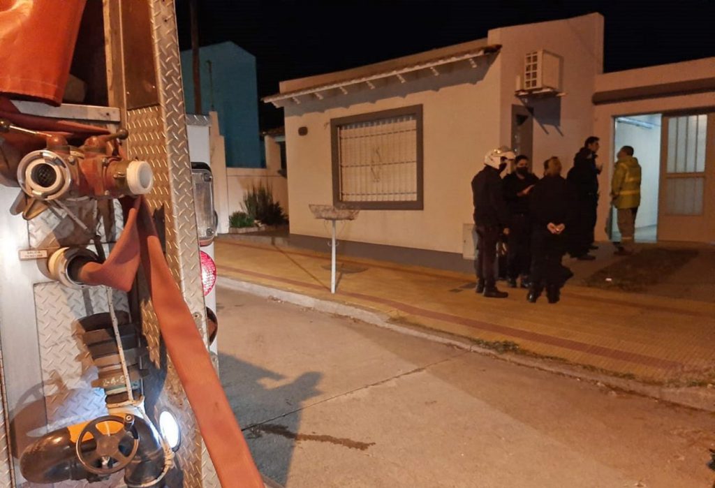 Murió una mujer tras un incendio en su vivienda - Vimarsana News