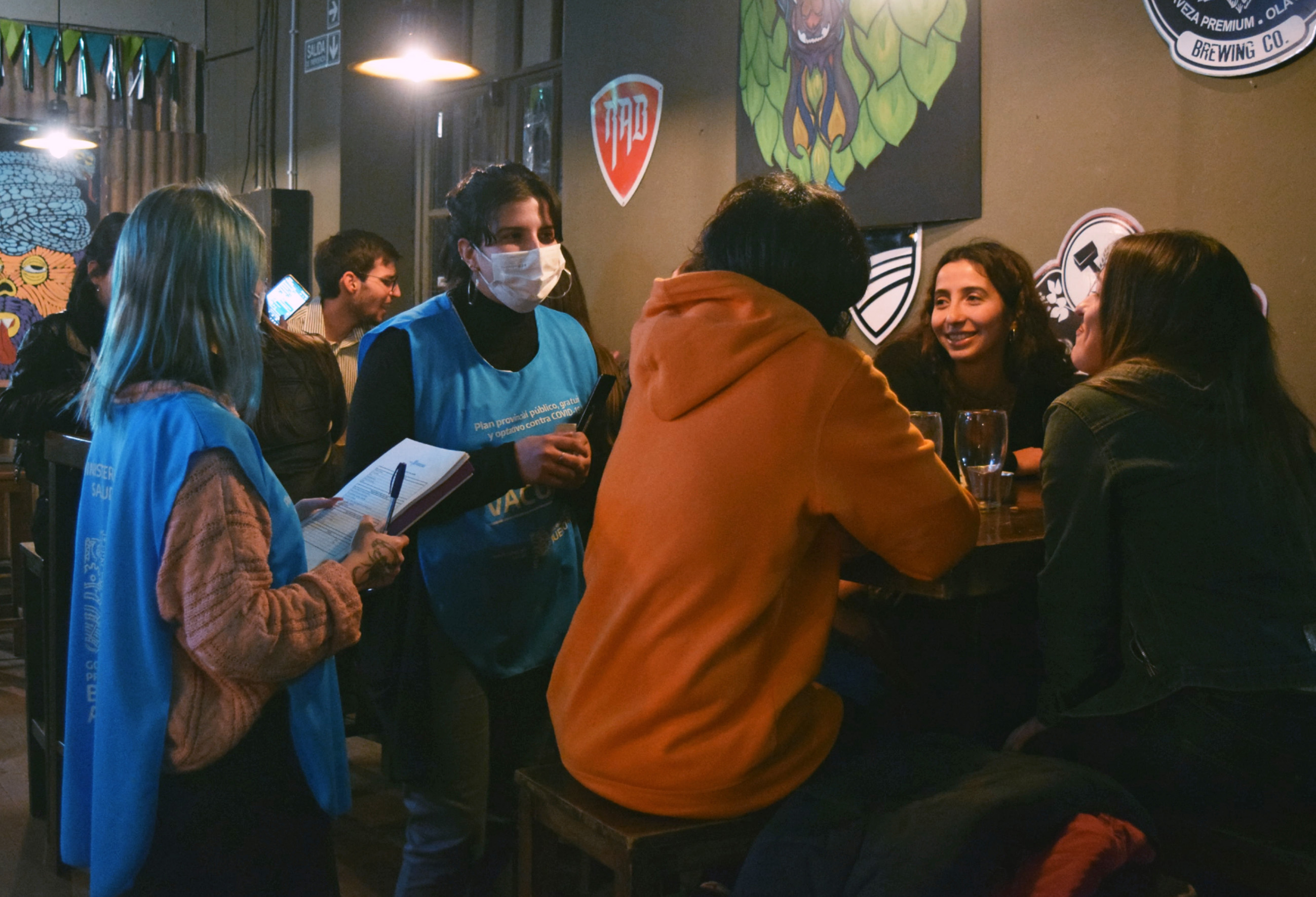 Casi 300 jóvenes se anotaron para vacunarse a partir de una iniciativa desplegada en cervecerías locales