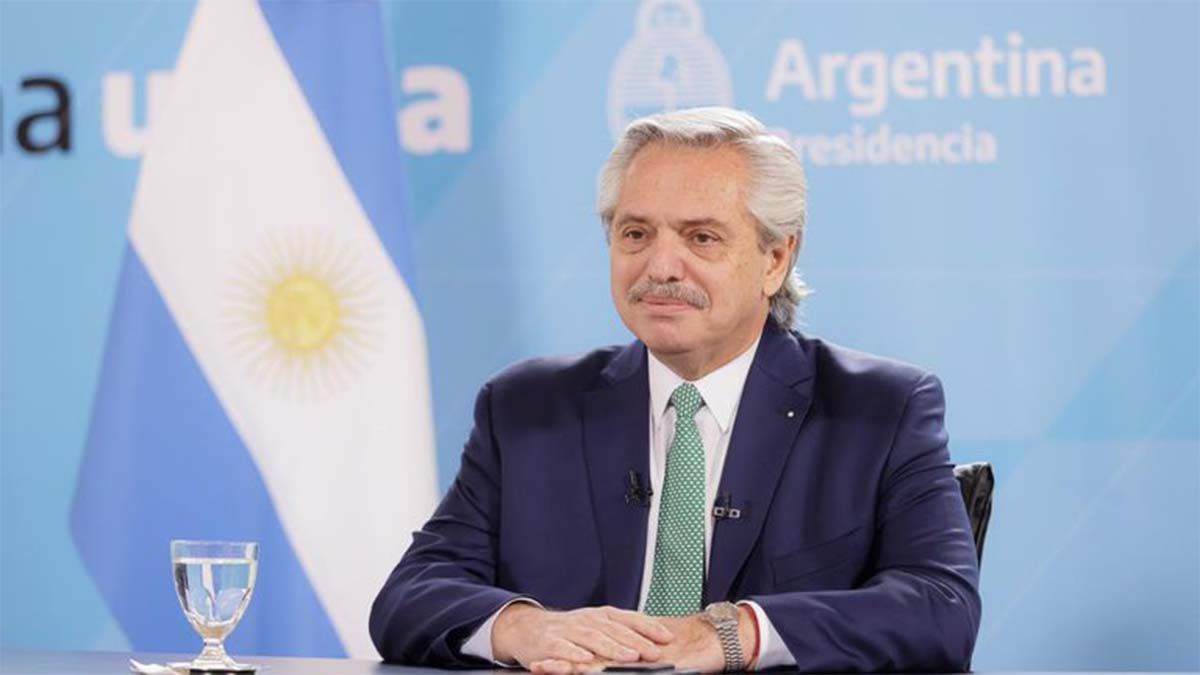 El Presidente propuso “generar un debate para discutir” la duración de los jueces