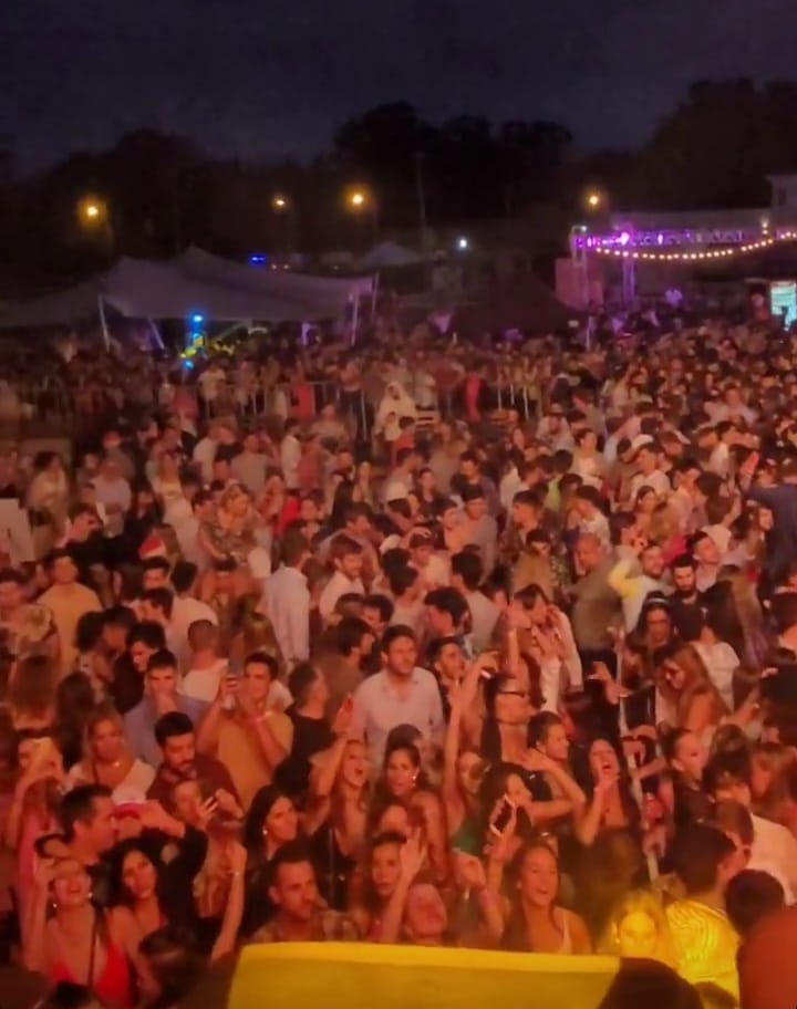Infraccionaron a los organizadores de una fiesta por el uso de pirotecnia y no pedir pase sanitario