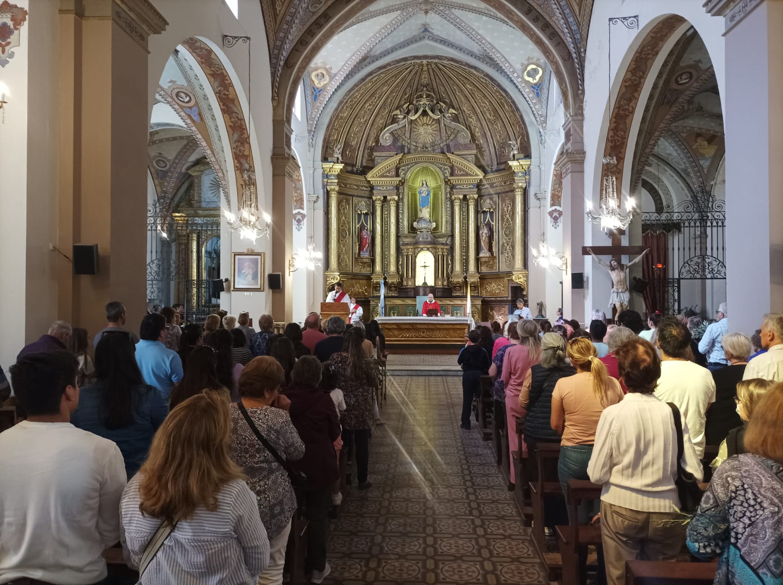El Domingo de Ramos convocó a los feligreses en un llamado a buscar el