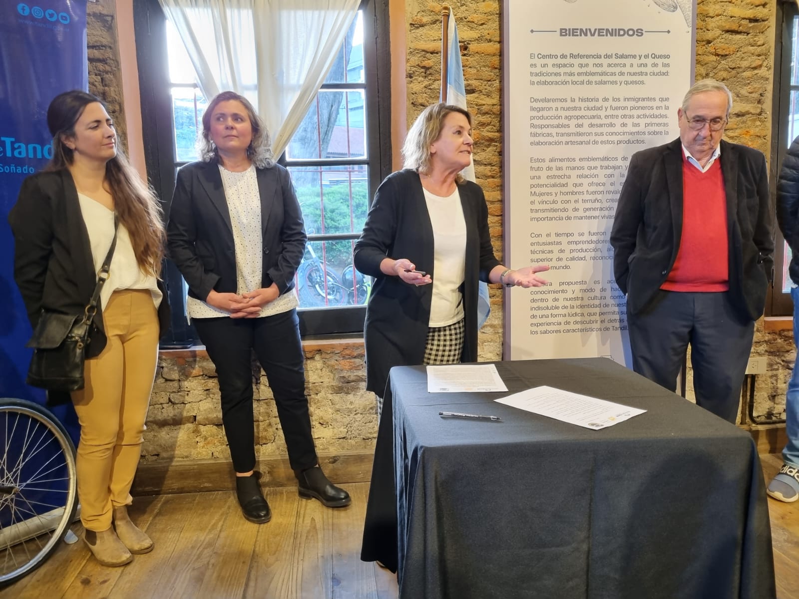 Agustina Miqueo, Juana Echazarreta, Marcela Petrantonio y Miguel Lunghi abrieron las puertas del nuevo espacio.