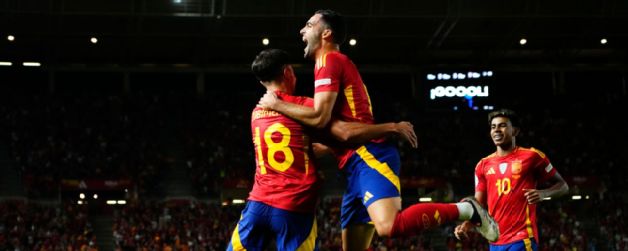 España venció a Dinamarca en el final