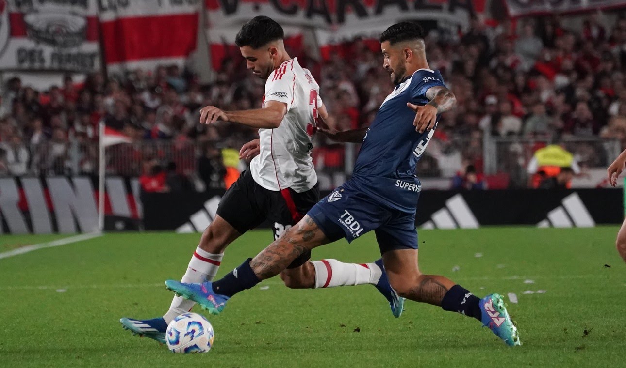 Un empate emotivo en el Monumental.