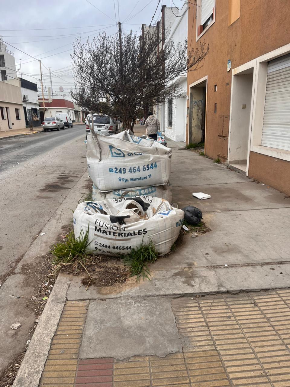 Vecinos lamentaron el aspecto de cuadras céntricas por la acumulación ...